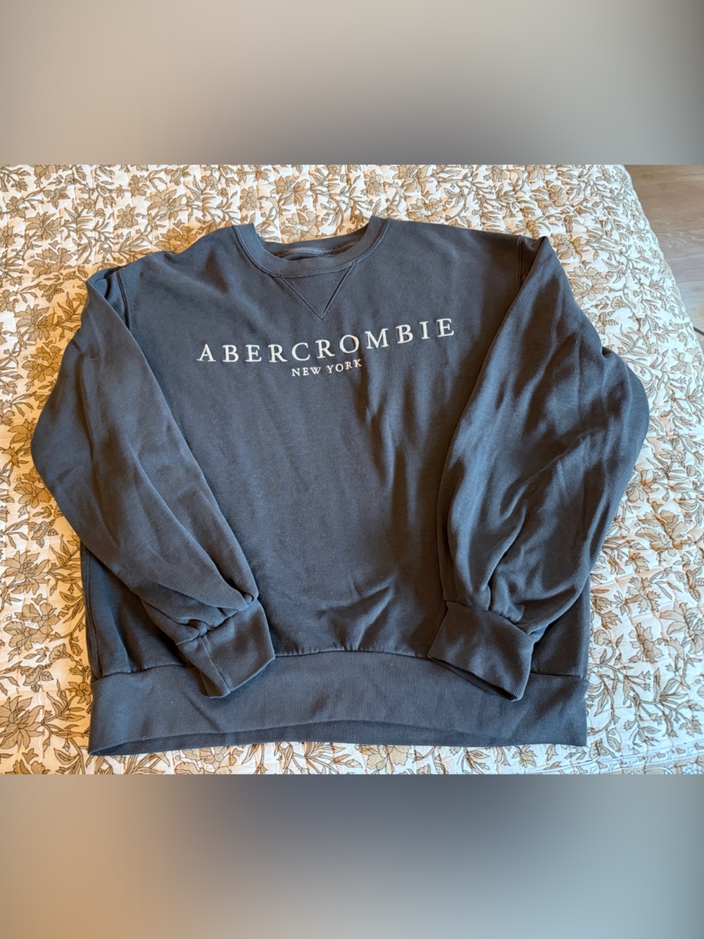 Abercrombie & Fitch Charcoal Gray Logo Crewneck Sweatshirt